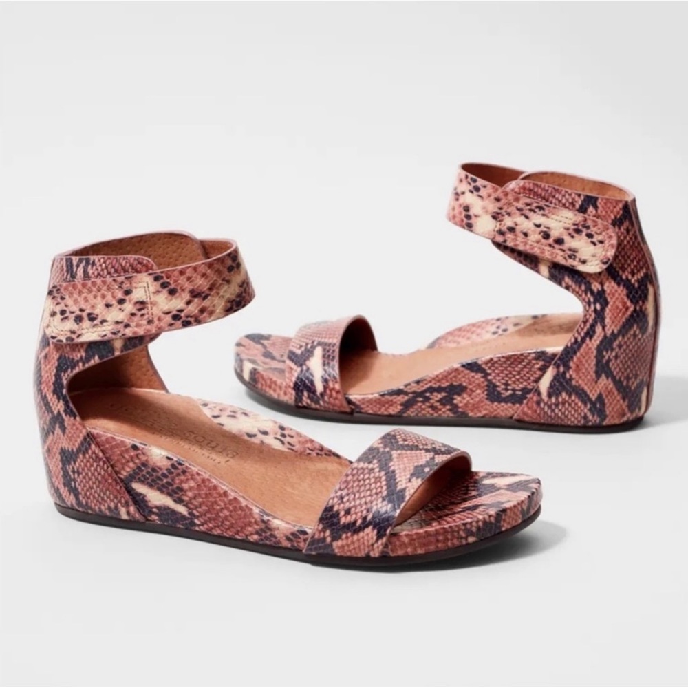 NEW Gentle Souls Leather Reptile Mauve/Black Print Wedge Sandal Size 6.5 NWOB - Picture 6 of 13